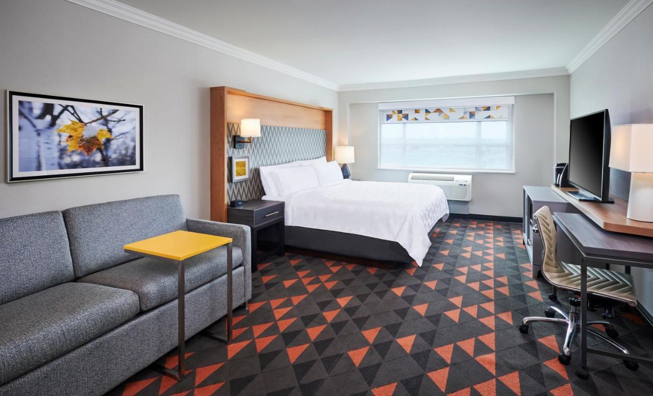 Holiday Inn & Suites Oakville At Bronte By Ihg Bagian luar foto
