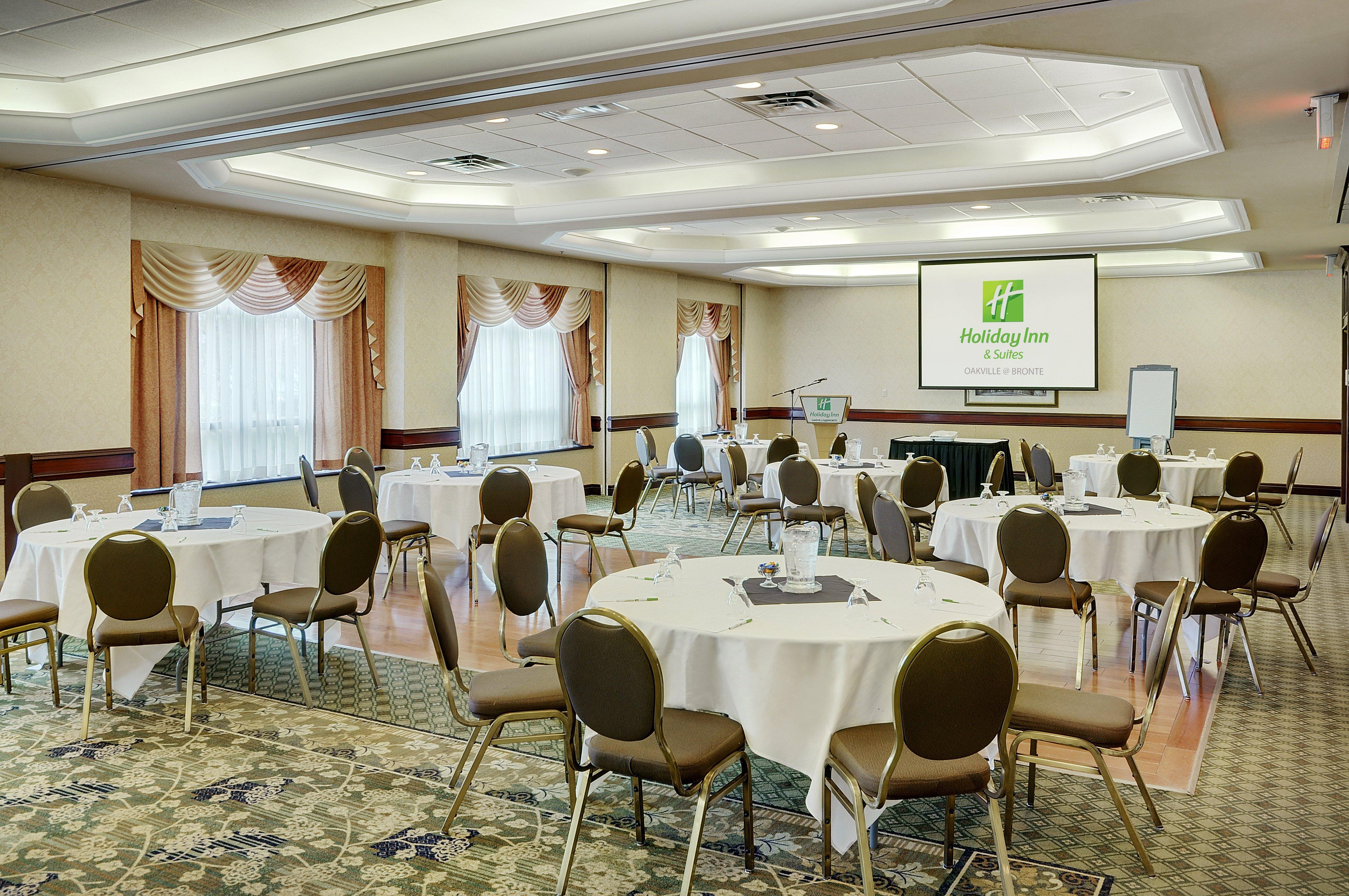 Holiday Inn & Suites Oakville At Bronte By Ihg Bagian luar foto